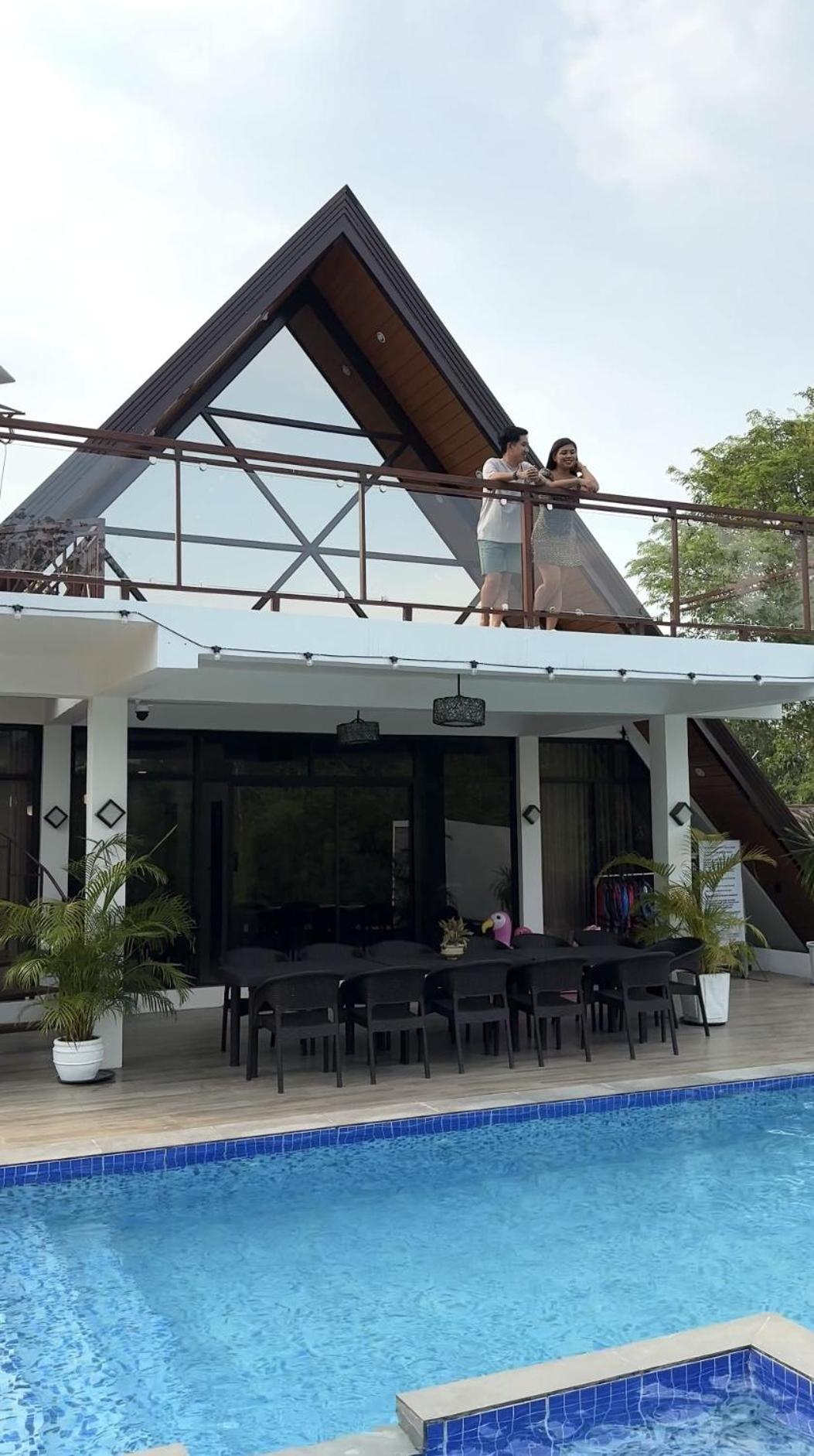 Redwood Cabin Bolinao Exterior foto