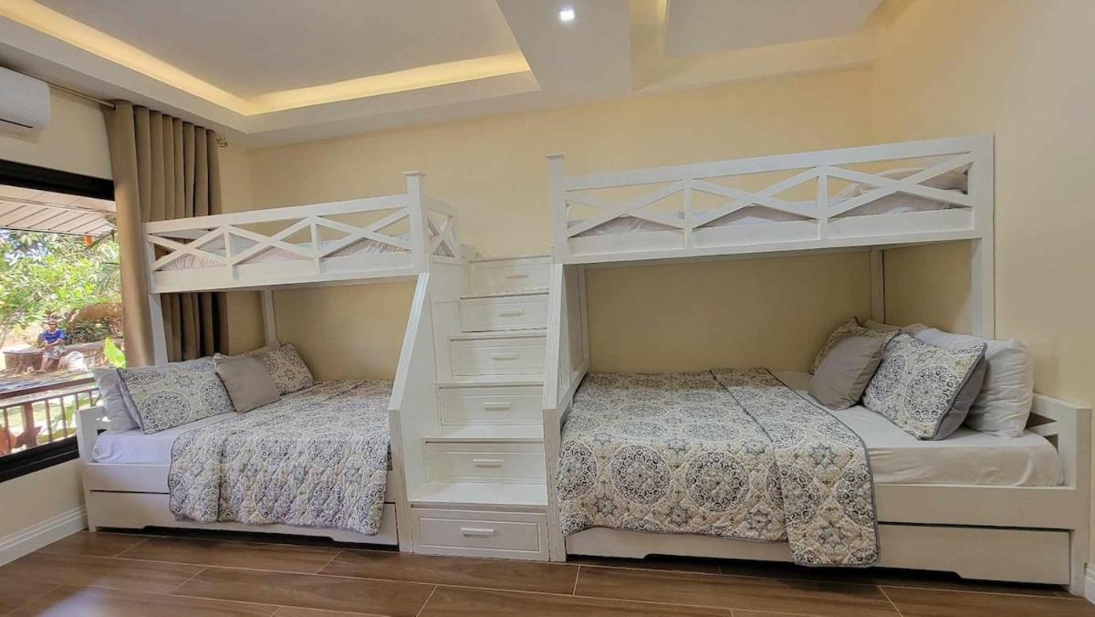 Redwood Cabin Bolinao Exterior foto